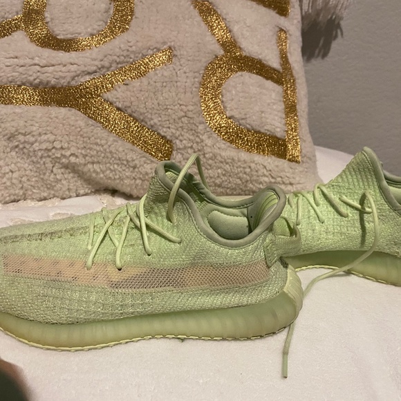 adidas gazelle silver green womens Adidas Yeezy Boost 350 V2 Kids 'Cream'